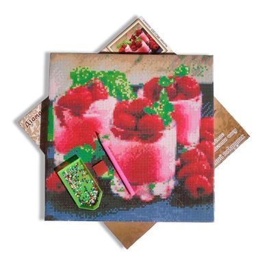 Картина стразами Птахи та соняхи Діамантові ручки (GU_178572) 30 х 30 см фото інтернет-магазину Raskraski.com.ua