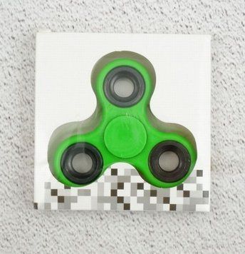 Спинер Tri Fidget (Салатово-черный)