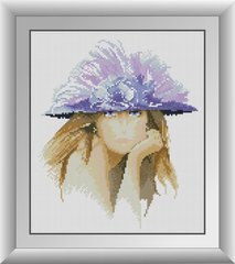 Алмазная живопись Девушка в фиолетовой шляпке Dream Art (DA-30939, Без подрамника) фото интернет-магазина Raskraski.com.ua